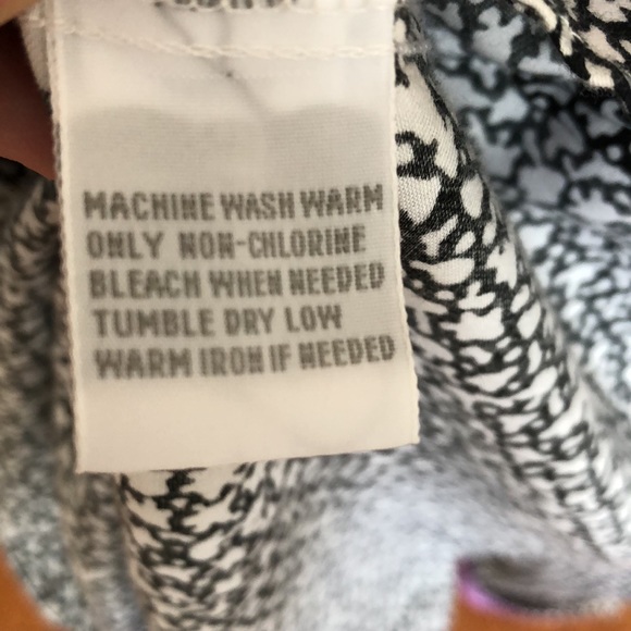 Foxcroft Black and White Button Down Blouse - Picture 5 of 9